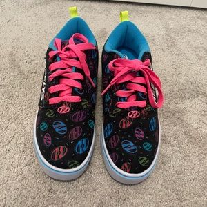 Girls Heelys Size 6